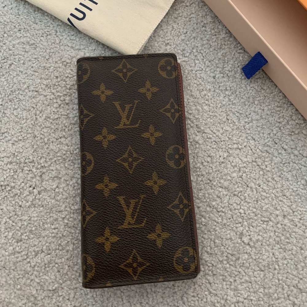 Louis Vuitton Brazza Wallet